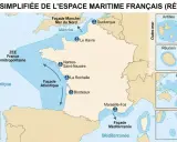 Carte simplifiée de l'espace maritime français, montrant les façades maritimes et les ZEE. Une carte fond marin essentielle pour comprendre l'étendue des eaux françaises.