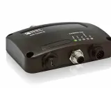 Boîtier noir d'un tracker navire AIS Class B, modèle CAMINO-108, avec indicateurs lumineux et connecteurs.