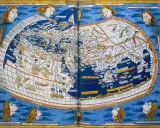 Carte de navigation ancienne montrant l'Europe, l'Afrique et l'Asie, avec des têtes de vent aux coins.